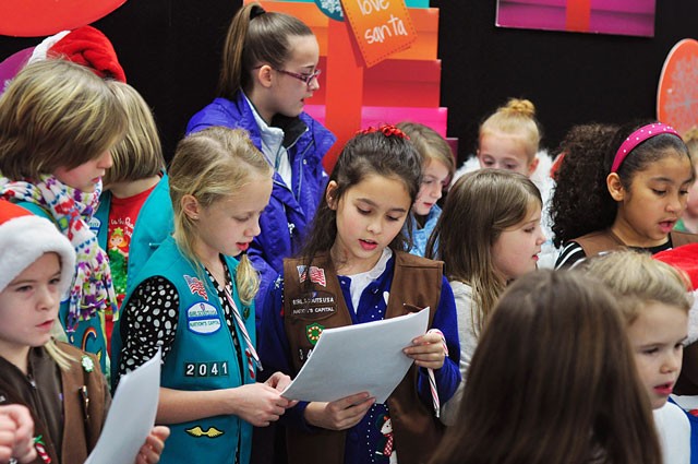 Girl Scouts Sing