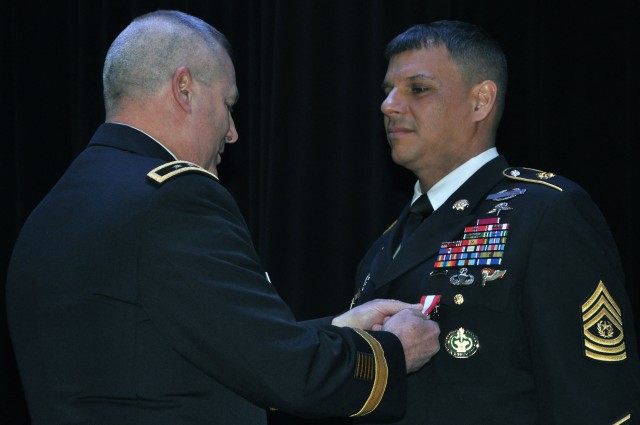 U.S. Army Initial Military Training welcomes new command sergeant major ...