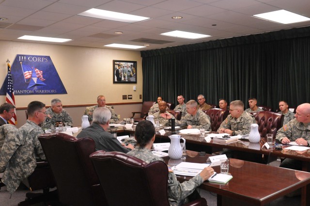 Vice chief discusses SHARP, Army restructure during visit to Hood