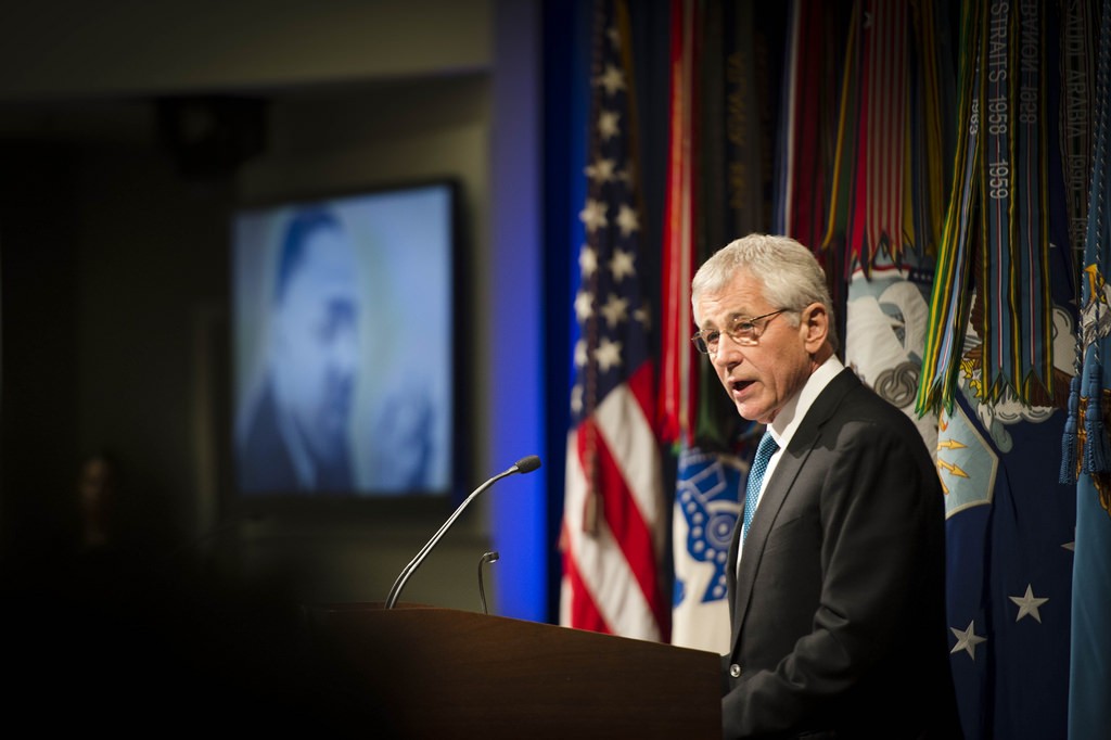 Col. Greg D. Gadson gives keynote address at DOD's Dr. Martin Luther ...