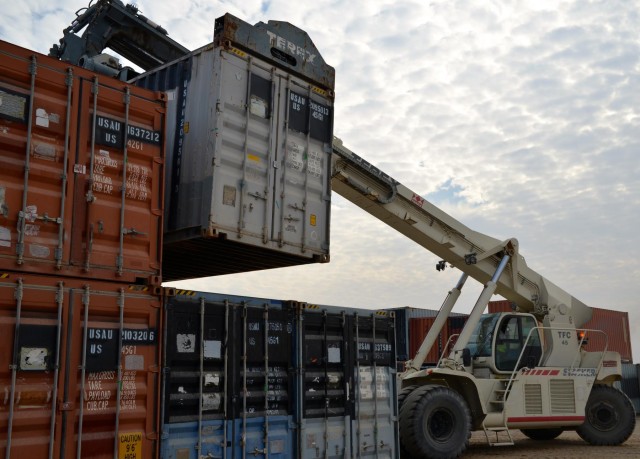 Reserve soldiers streamline container operations