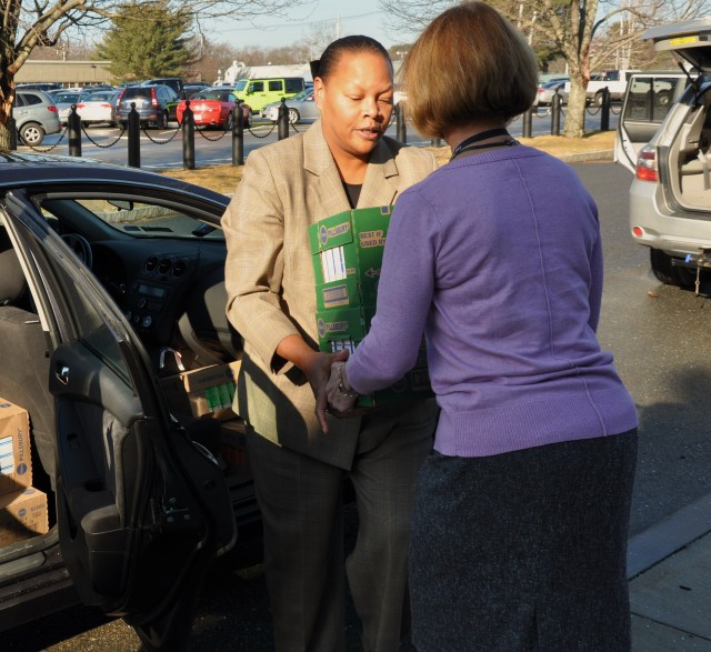 Natick commemorates MLK Day with food drive
