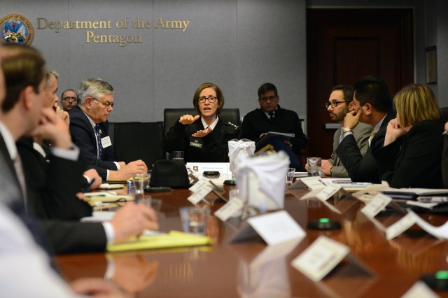 Army leadership meets with veteran and military groups