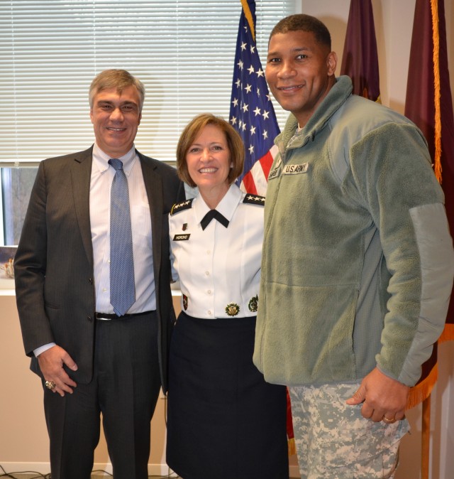 Red Sox Medical Director meets with Army Medicine