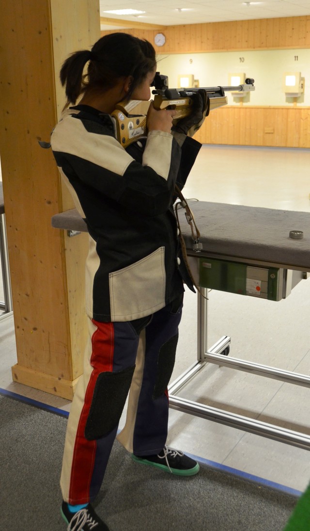 The Ansbach High School rifle team visits SG Weihenzell