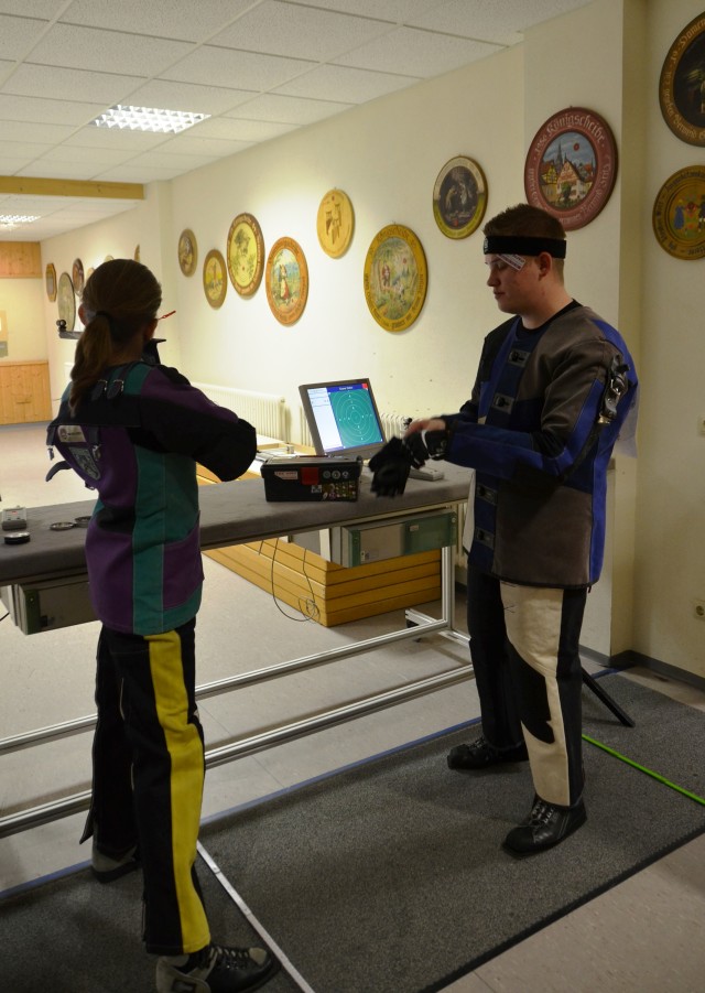 The Ansbach High School rifle team visits SG Weihenzell