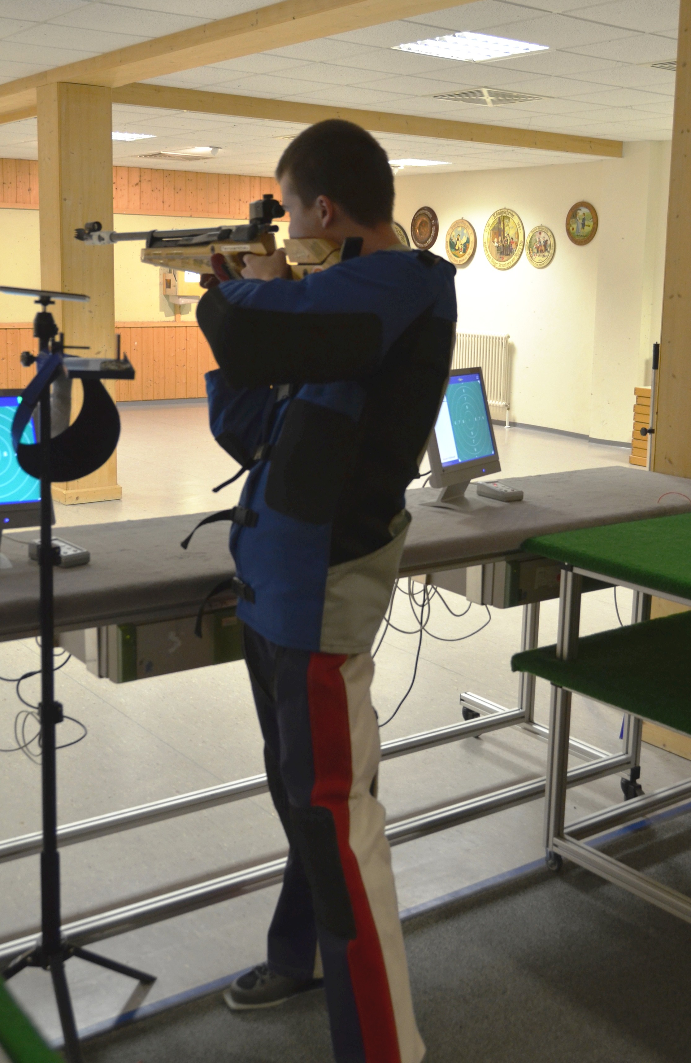 Ansbach High School air rifle team visits German marksmanship club ...