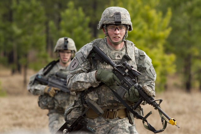 Training live: Devil brigade paratroopers prepare for stresses of combat at JRTC