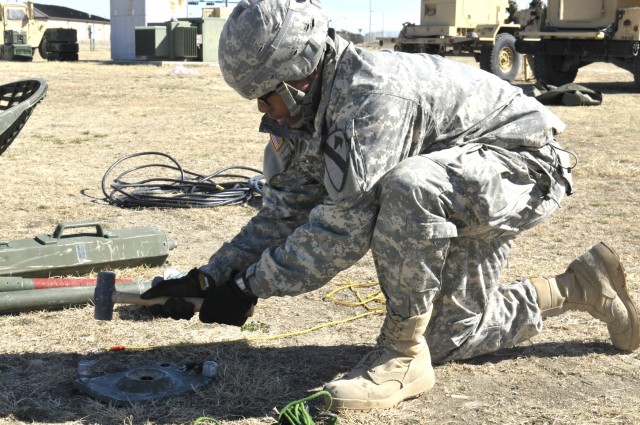 3rd BCT verifies signal equipment