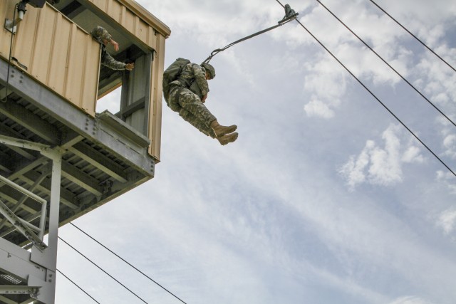 Spring Training with the Troops visits the Advanced Airborne School