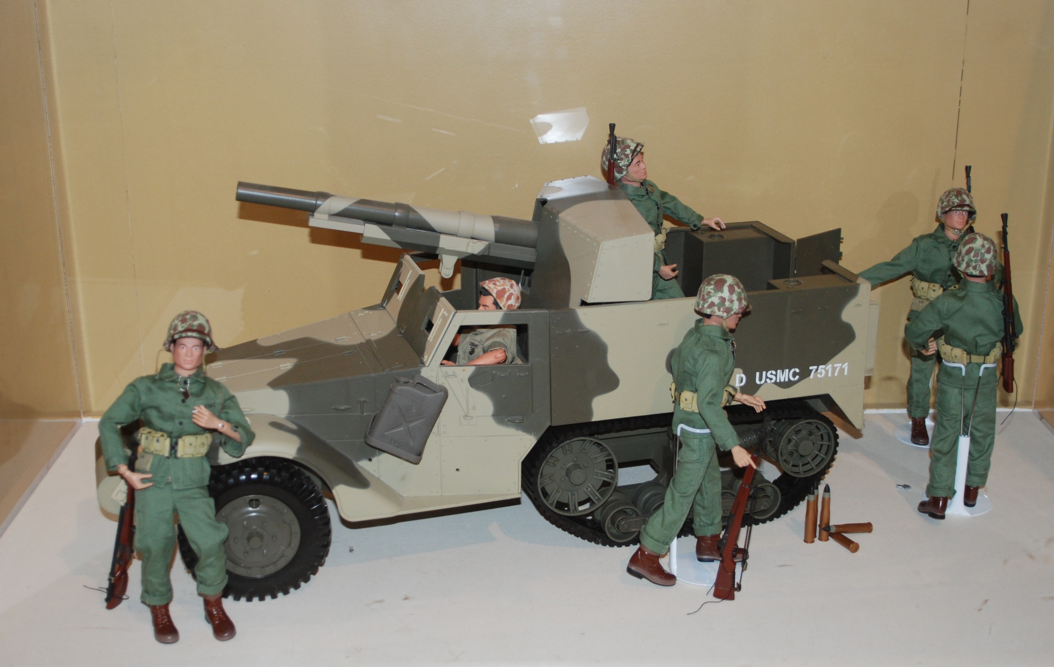 Children Tanks Turret Military Toy Plastic Soldiers 12 Poses Army Men Figures 