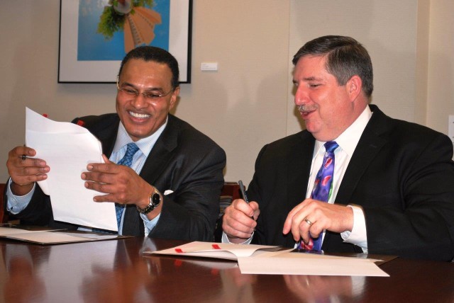 Research and education partnership agreement reached between ARL and UMBC