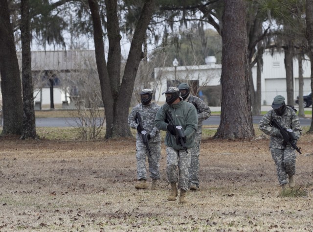 Paintball enhances realism in Army Reserve unit?'s training