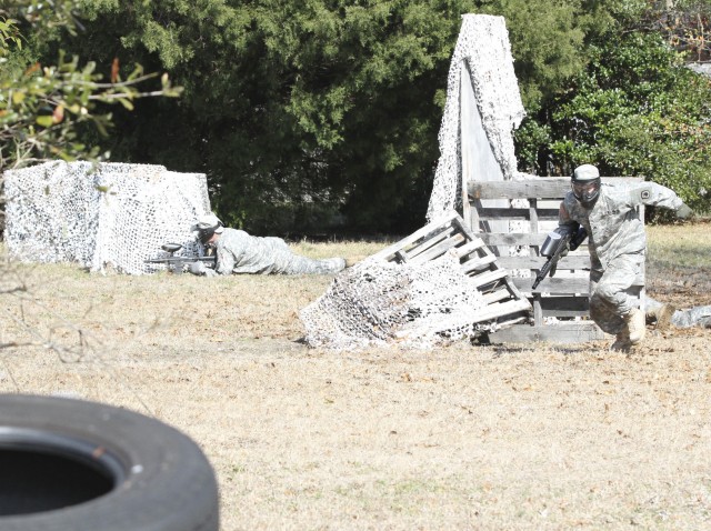 Paintball enhances realism in Army Reserve unit?'s training