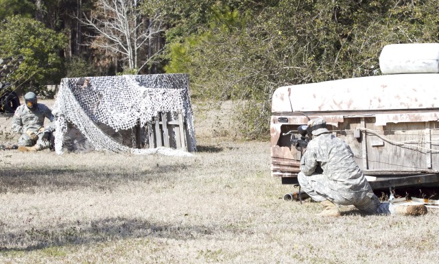 Paintball enhances realism in Army Reserve unit?'s training