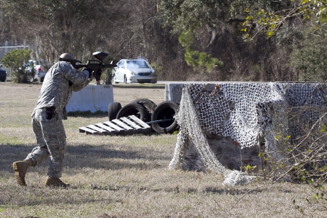 Paintball enhances realism in Army Reserve unit?'s training