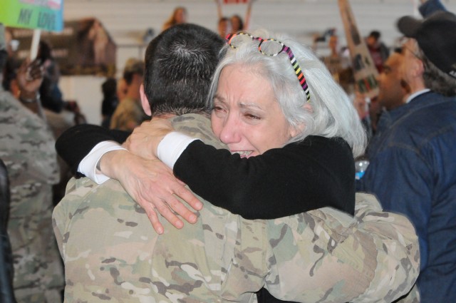 Army Reserve MPs complete detainee mission ops, return home to New England 