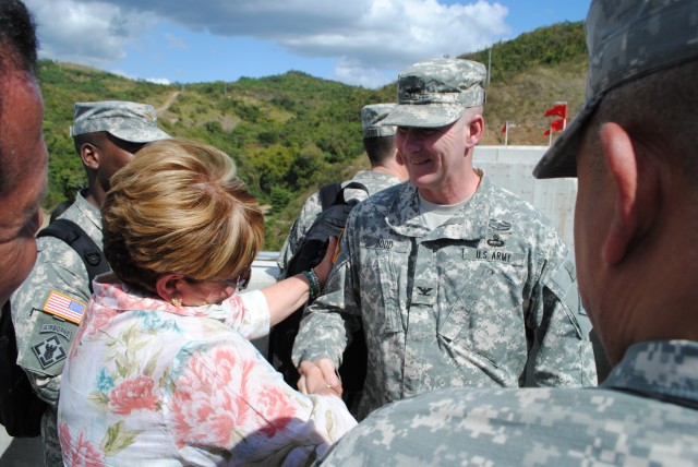 Mayor of Ponce and USACE Jacksonville District commander