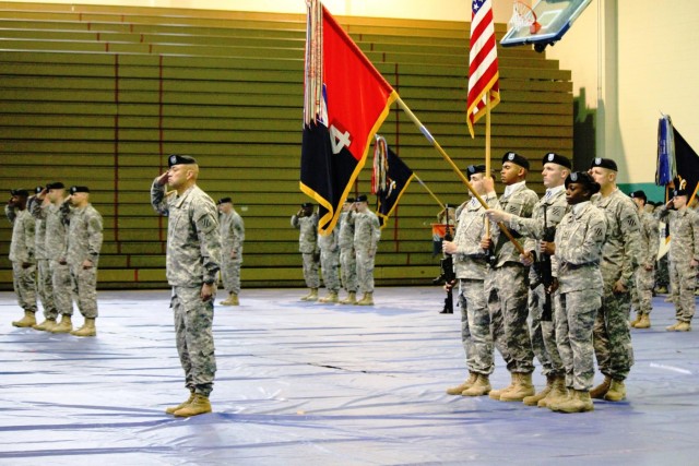 Vanguard Brigade bids farewell to commander, welcomes new one