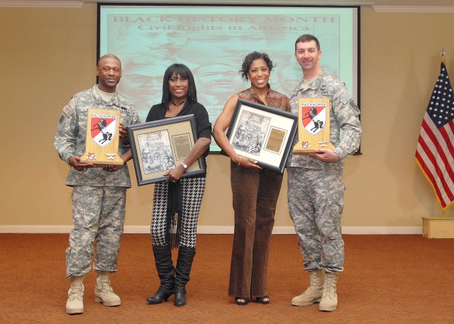 CSM Gary Shine, Kiki Shepard, Dawnn Lewis and LTC Scott McFarland