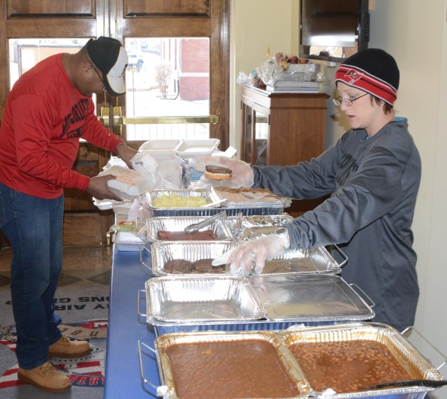 AAOG host cookout fundraiser