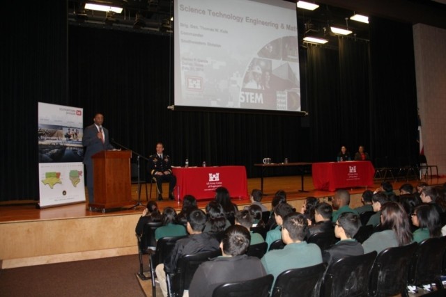 Congressman Veasey and Brig. Gen. Thomas Kula inspire local Dallas middle school students