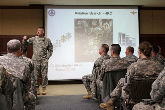 Aviation Branch provides career guidance to Soldiers