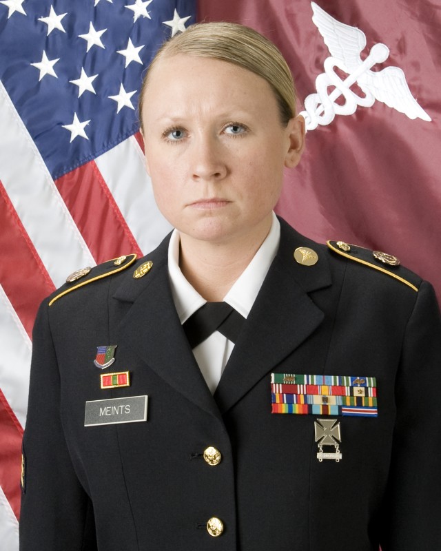 USARIEM Soldier named MRMC EOL of the year