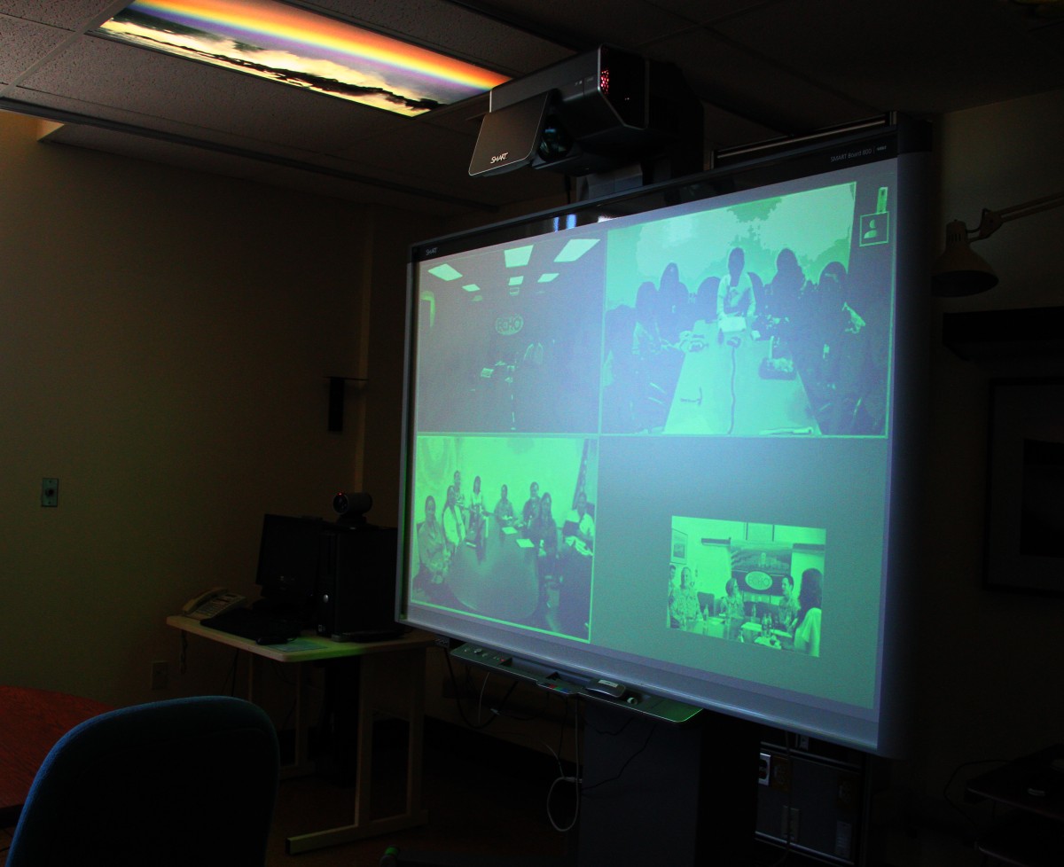 Army Surgeon General visits Tripler Pain Management Center Article