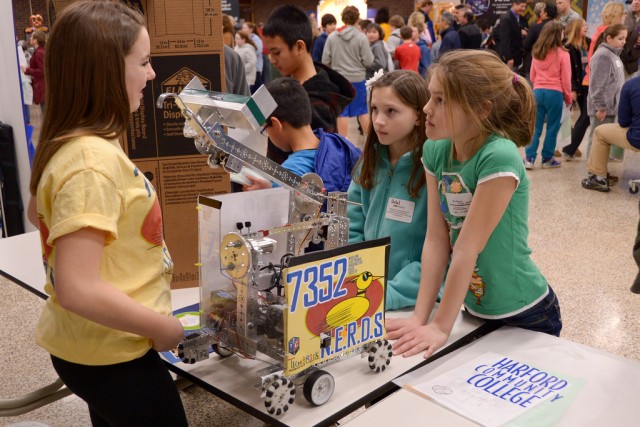 Army scientists inspire young students