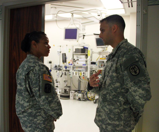 Army Medicine senior enlisted leader visits Tripler Pediatric Intensive Care Unit