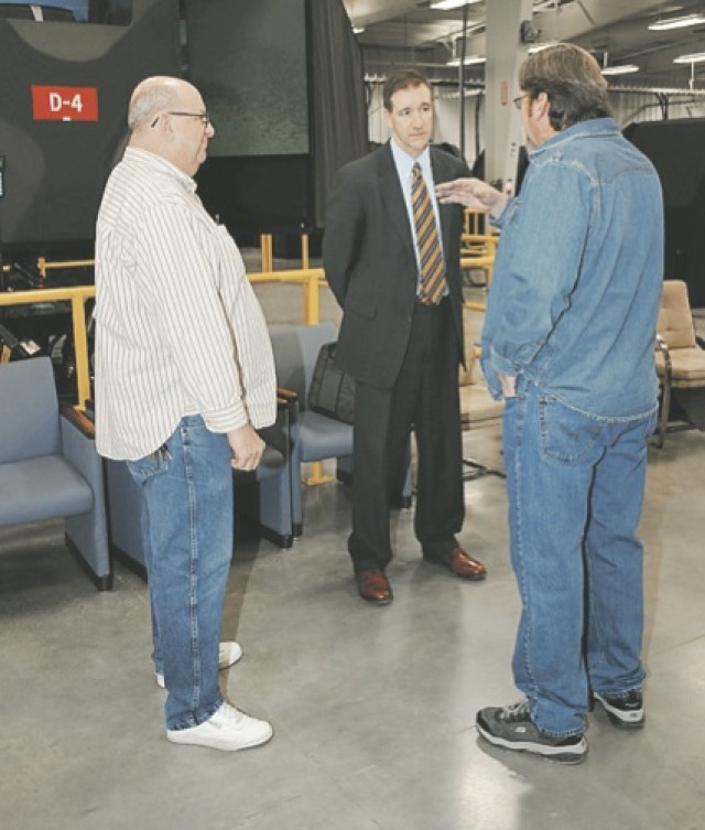 Army secretary views post�'s energy initiatives