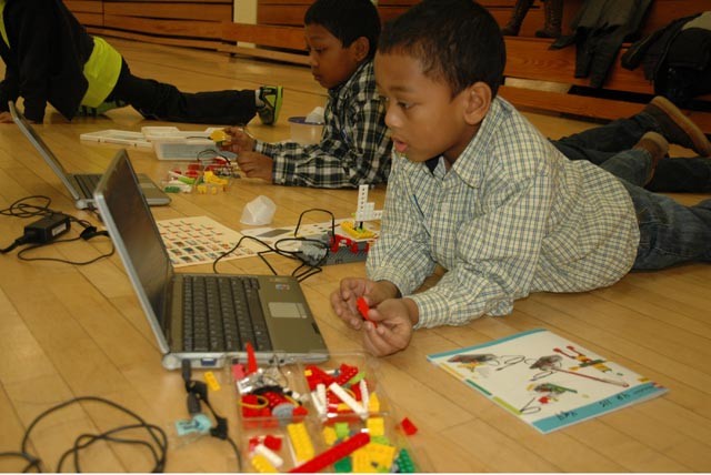 4-H robotics club fosters creativity