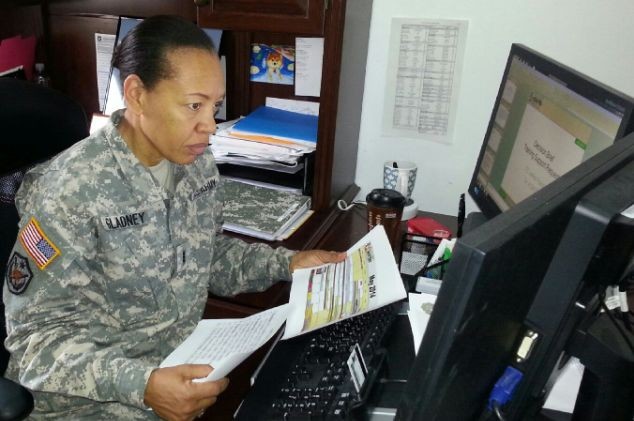 First AGR mobility officer in the Army Reserve to make Chief Warrant ...