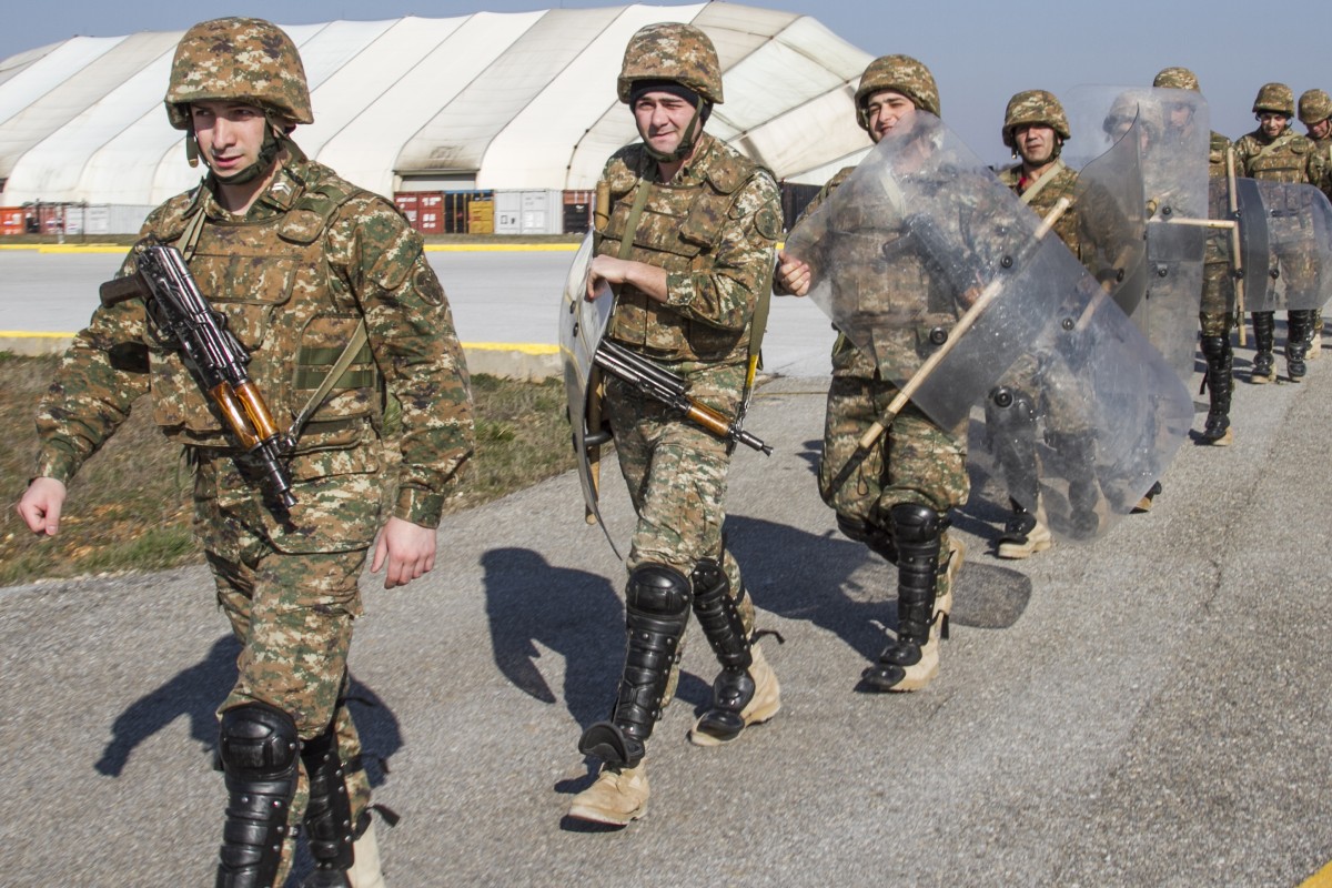 Multinational soldiers train for aerial rapid response in Kosovo