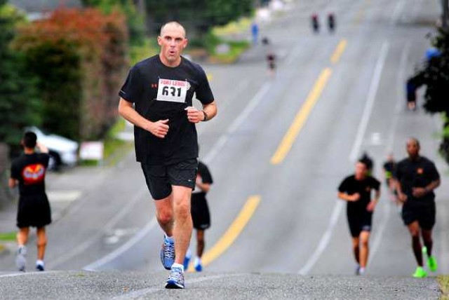 USARIEM researchers study Soldiers' running styles