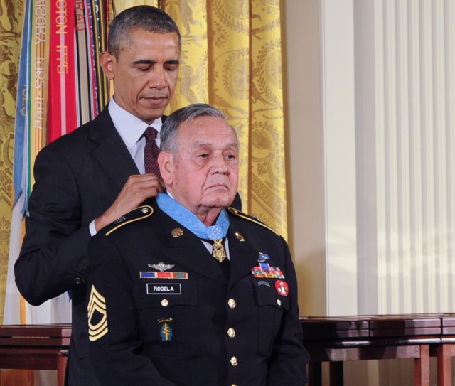 Retired Master Sgt. Jose Rodella Receives MOH from President Barack Obama