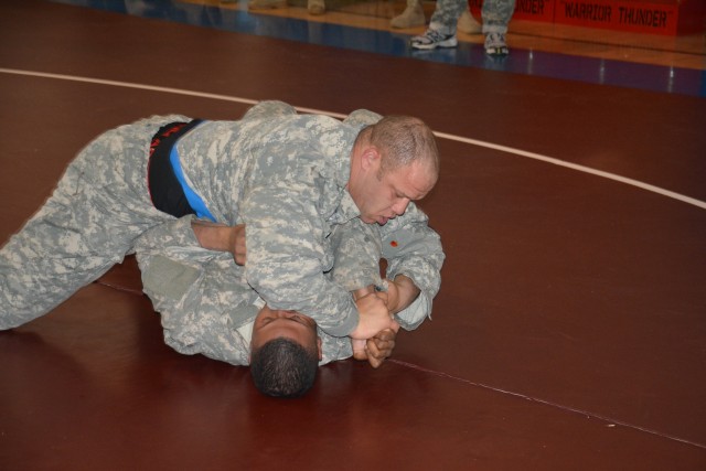 'Finishing the Fight', 210th FA Bde. Combatives Team dominates 2nd Inf. Div. tournament
