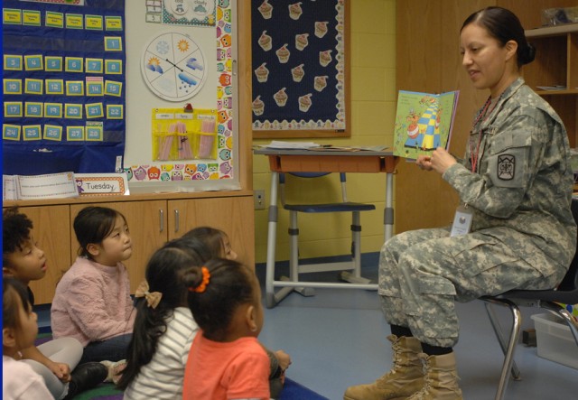 HCES, volunteers participate in Read Across America