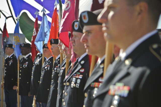 Longest deployed Currahee receives induction as Distinguished Member of 506th