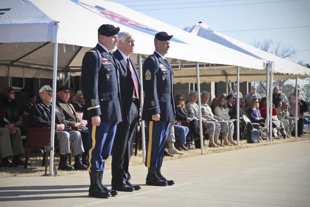 Longest deployed Currahee receives induction as Distinguished Member of 506th