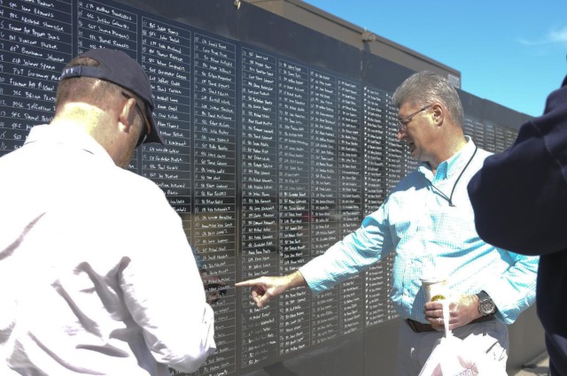 Navy veteran memorizes names of fallen heroes