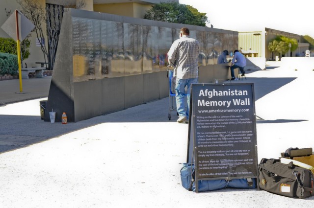 Navy vet memorizes names of fallen heroes