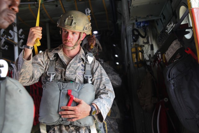Sky Soldiers conduct first U.S. static-line jump in Cameroon during USARAF-led Central Accord 14