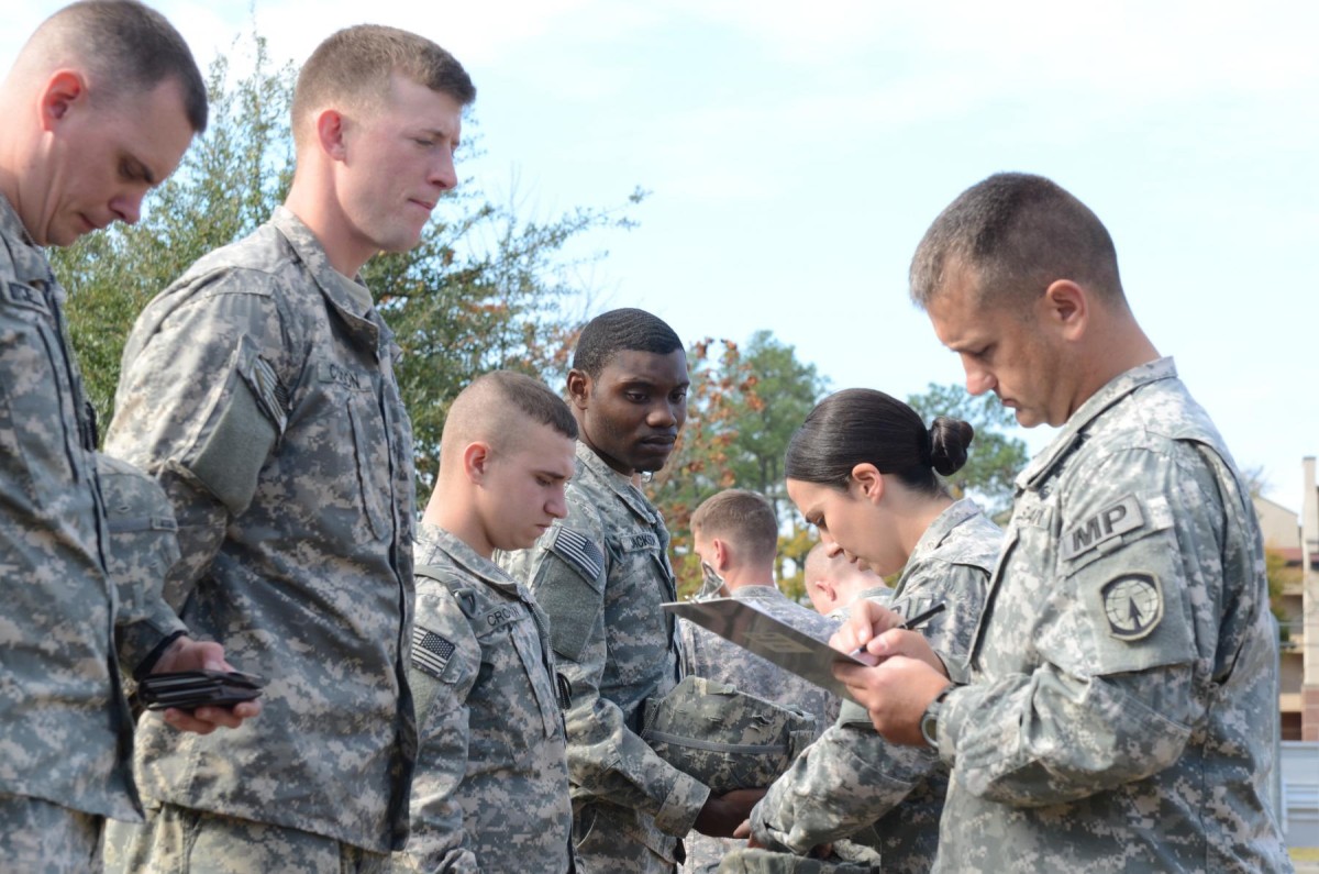 Jump to feed the hungry | Article | The United States Army