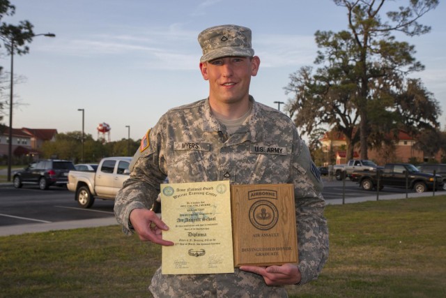 3rd CAB soldier awarded Air Assault's Distinguished Honor Grad