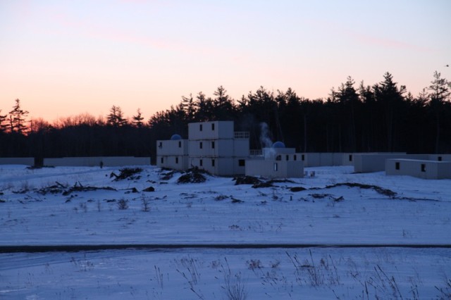 4-31, 1 Rifles conduct joint training operations