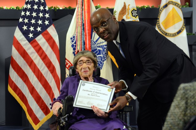 WWII Army veteran Alyce Dixon honored at Pentagon