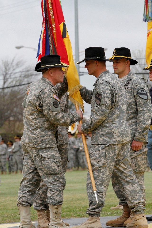 Brigade welcomes new command team
