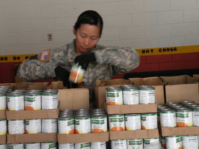 Can Do Soldiers deliver food to needy